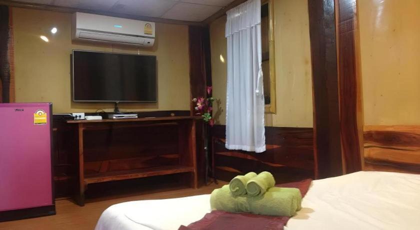 Jidapa Resort Ayutthaya Extérieur photo
