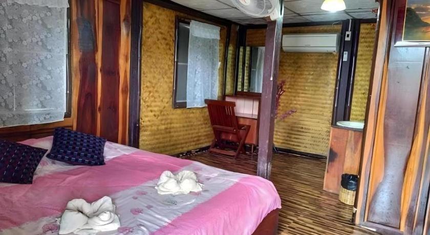 Jidapa Resort Ayutthaya Extérieur photo