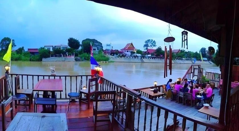 Jidapa Resort Ayutthaya Extérieur photo