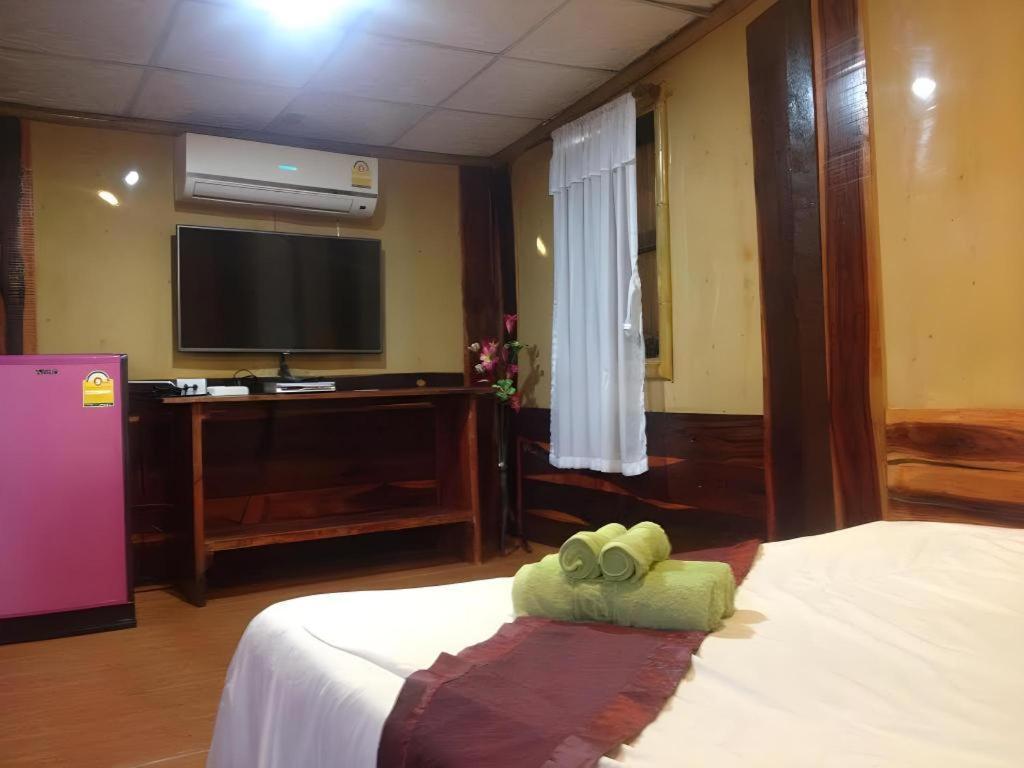 Jidapa Resort Ayutthaya Extérieur photo